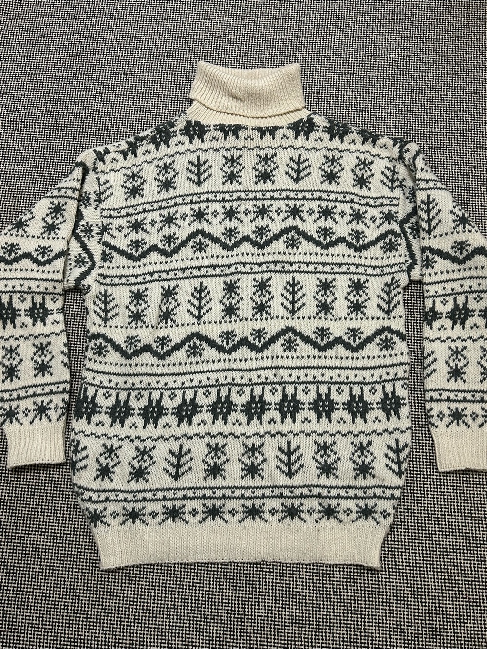 Vintage Turtleneck Fair Isle Sweater - Cream & Dark Green